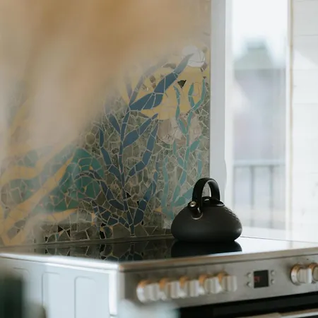 Vass Vendeghaz Es Pinceszet *